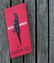 Sách mới của Anthony Horowitz mang phong cách viết của Agatha Christie