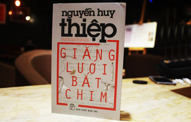 Khi Nguyen Huy Thiep 'giang luoi' bat minh va ban van hinh anh 2